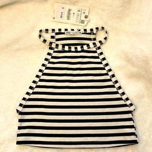 ZARA Corp Top (Brand New!) 
Brand: Zara
Color: White/Blue
Size: S
Material: Knit